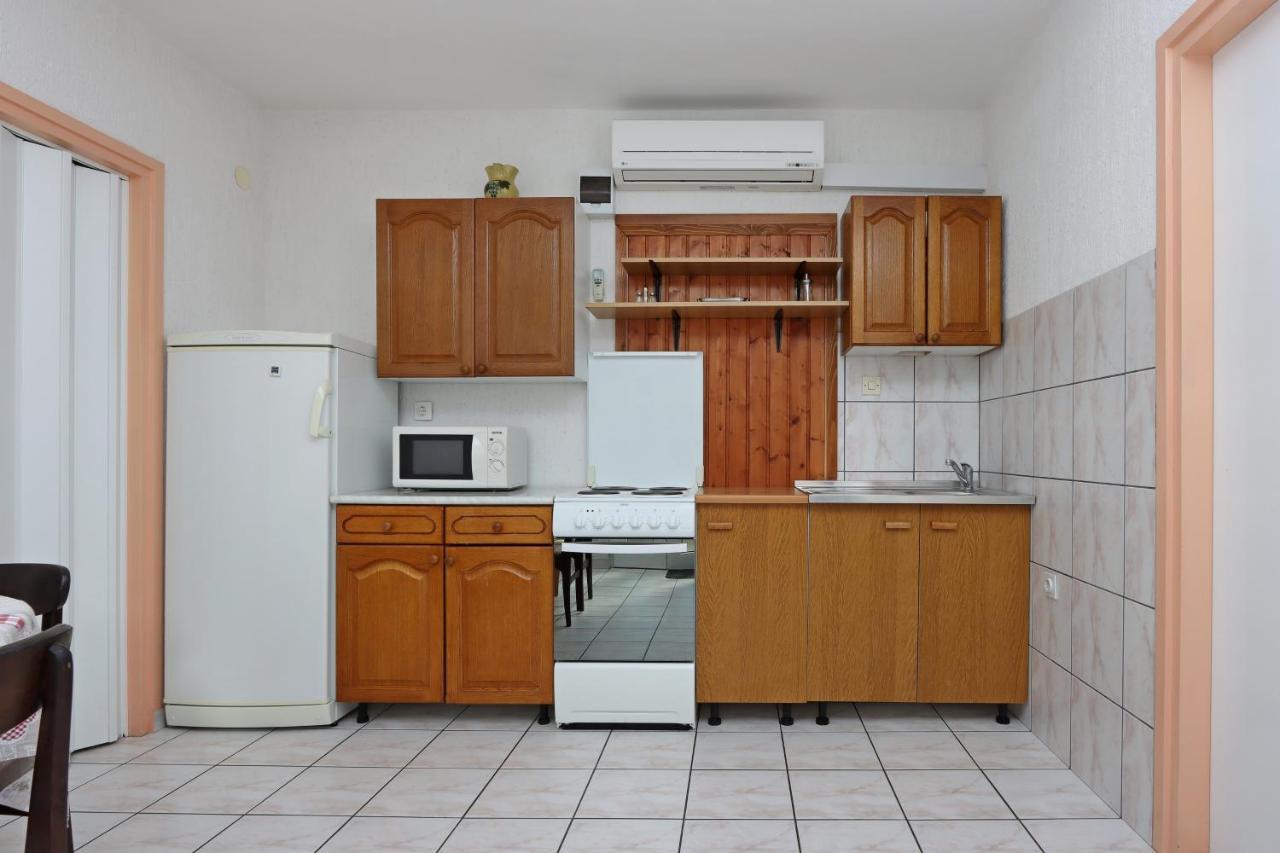 Apartments With A Parking Space Crikvenica - 12592 Exterior photo