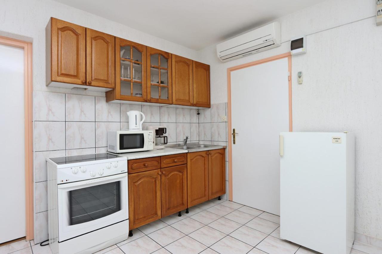 Apartments With A Parking Space Crikvenica - 12592 Exterior photo